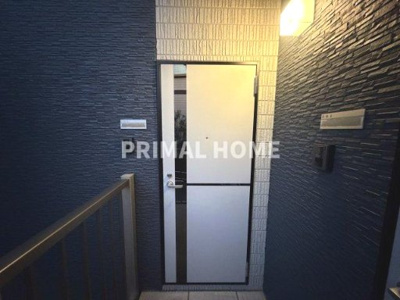 【玄関】 | ルクソーレ子安