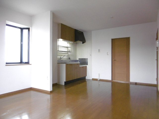 エクセル東櫛原【10,000円キャッシュバック対象物件】の居間・リビング|居間です