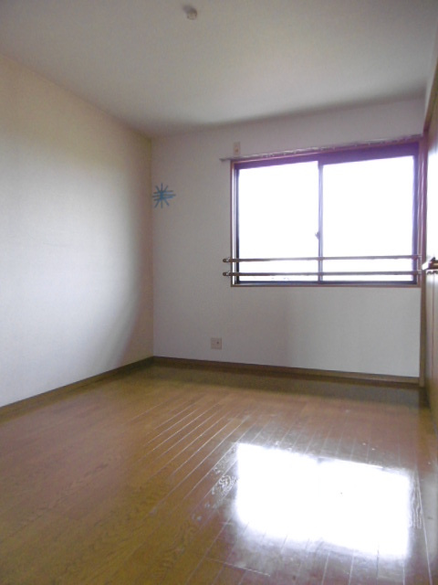 エクセル東櫛原【10,000円キャッシュバック対象物件】の洋室|きれいな洋室です