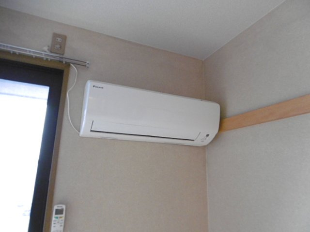 エクセル東櫛原【10,000円キャッシュバック対象物件】の設備|エアコンです