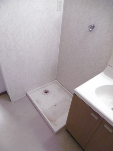 エクセル東櫛原【10,000円キャッシュバック対象物件】の洗面所|脱衣スペースもあります