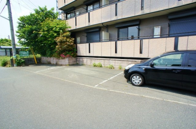 エクセル東櫛原【10,000円キャッシュバック対象物件】の展望|駐車場です