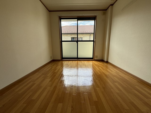 サンヒルズの寝室|洋室6.1帖
