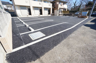 【駐車場】