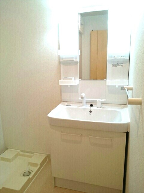 レフィナードⅢの洗面所|洗面所