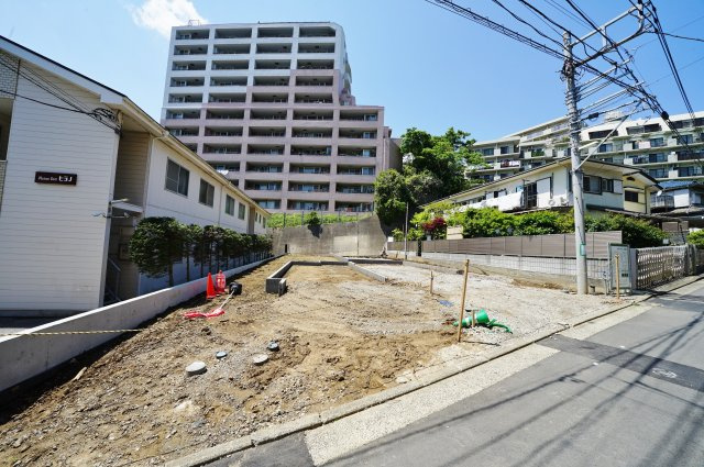 【西区宮ケ谷11-10新築戸建てＤ号棟】（宮ヶ谷小学校・軽井沢中学校）の外観|JR東海道線「横浜」駅から徒歩圏内の立地です。