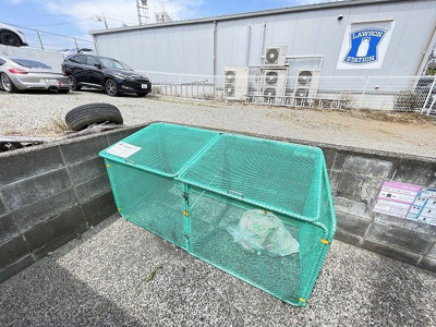 【その他共用部分】 | 緑台ビレッジⅡ | 敷地内ごみ置き場でごみ出しもらくらく～♪忙しい社会人さんや主婦さんにもうってつけ！