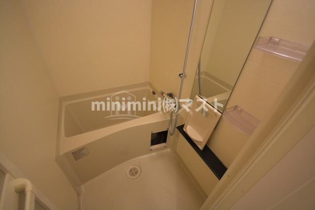 グランカリテ九条南の浴室