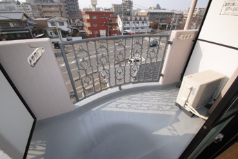 【バルコニー】