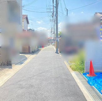 【前面道路含む現地写真】