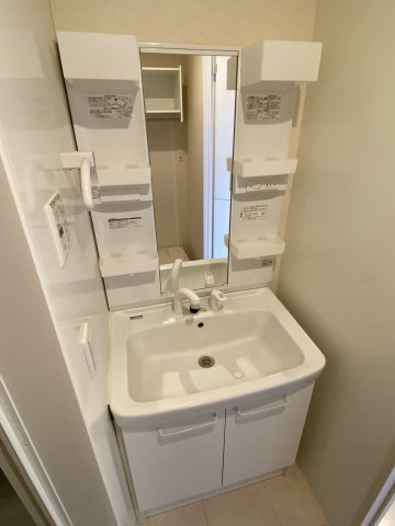 アゼリアの独立洗面台
