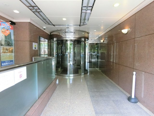 【エントランス】 | フロントフィールド長居東