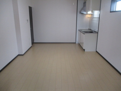 【居間・リビング】 | ラフィーネ聖天坂Ⅴ番館