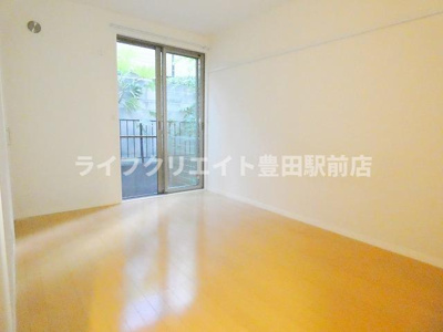 【内装】 | シャンブルピエーリオ