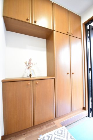 【収納】 | 井の頭公園も徒歩圏！～大和ハウス施工のリフォーム住宅～ | 一階リビング、水廻りも集約のリフォーム済４LDK＋P！南側には広々としたお庭、主寝室にはウォークインクローゼットと魅力が詰まった一戸建てです♪♪