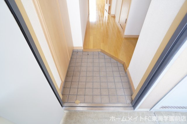 グランディール小山Ⅰの玄関