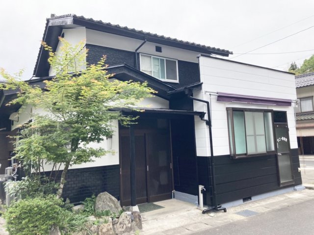 倉吉市巌城戸建ての画像