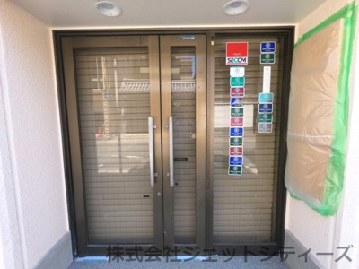 【エントランス】 | コンフォートビル