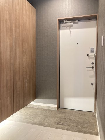 ラブレアコートの玄関