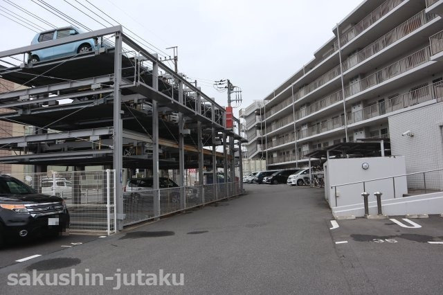ドメイン八千代勝田台の駐車場