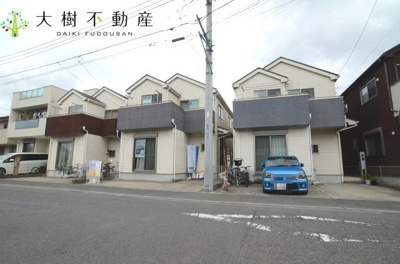 【前面道路含む現地写真】 | 海老名市社家３丁目　中古戸建て　【仲介手数料無料】