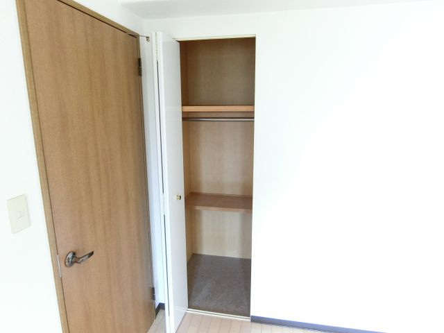 ボヌール錦織公園の収納