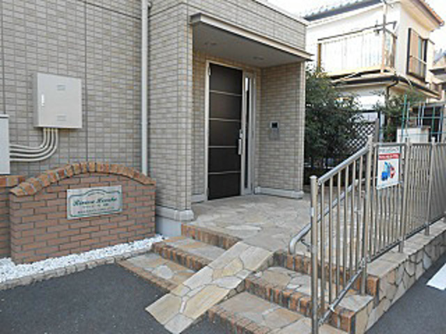 リヴィエール本町のエントランス