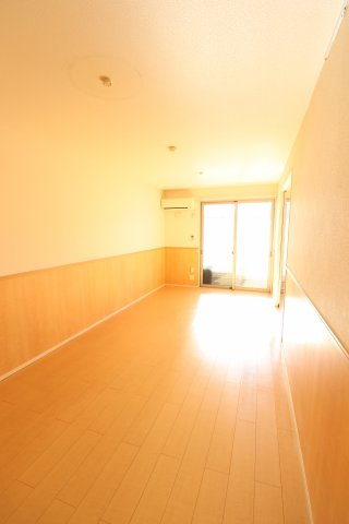 リヴィエール本町の居間・リビング