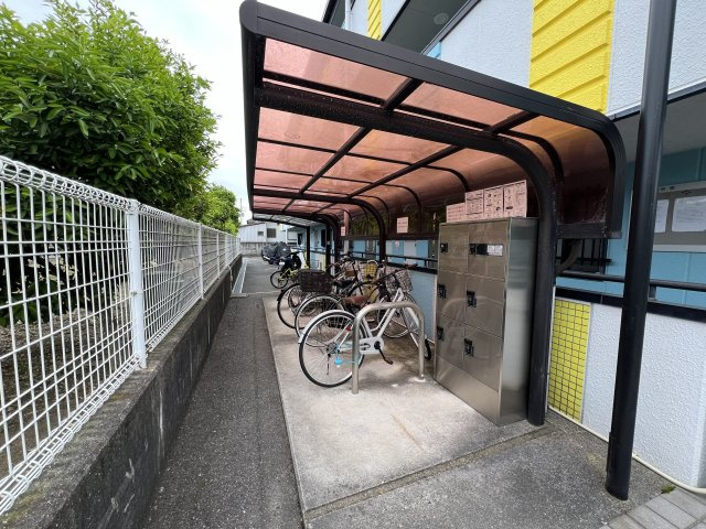 マンションアムールのその他共用部分|駐輪場
