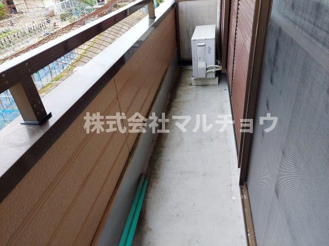 ナインハイツのバルコニー|バルコニーからの眺めを楽しみながら食事をしませんか