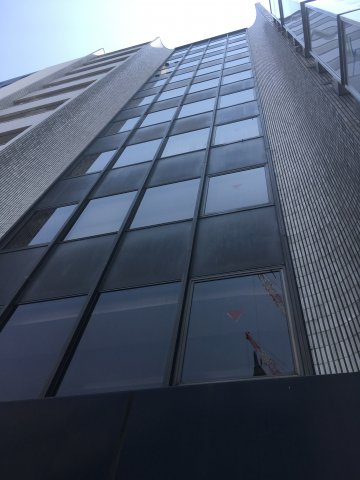 新宿エステートビルの外観