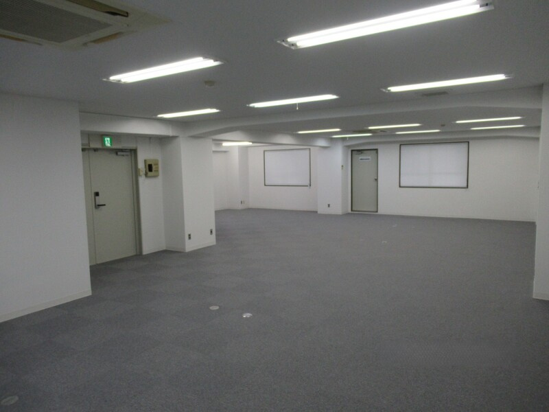 新宿エステートビルの内装