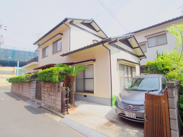 安芸郡海田町曙町の一戸建て