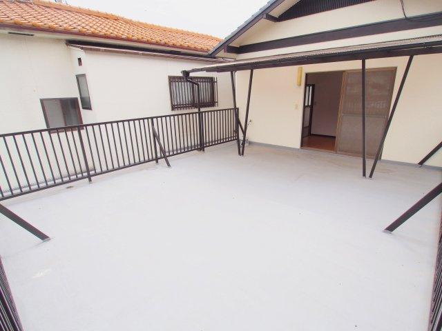 安芸郡海田町曙町の一戸建てのバルコニー