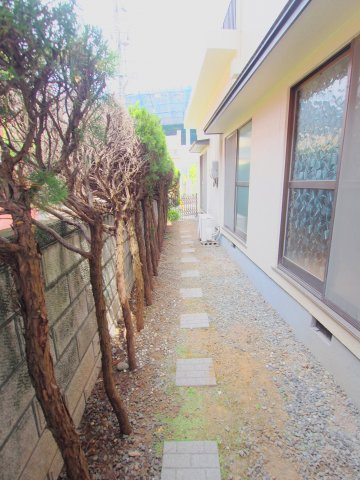 安芸郡海田町曙町の一戸建ての庭