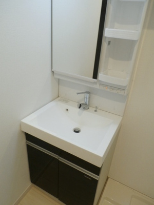 【洗面所】 | GRANDTIC笹原(グランティックササバル) | 別号室の写真になります。現況優先。
