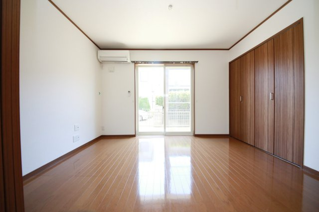 SAKYO21常滑の洋室