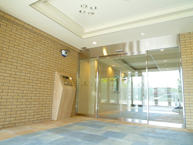 【エントランス】 | MINT甲子園三番町