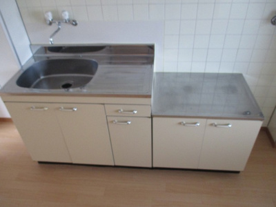 【キッチン】 | 緒方マンション | ガスコンロが設置出来るキッチンです