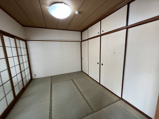 ホワイトパレス南小倉の和室
