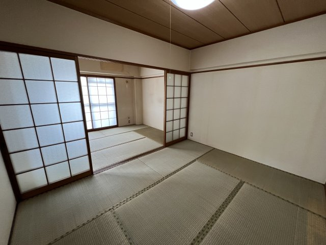 ホワイトパレス南小倉の和室