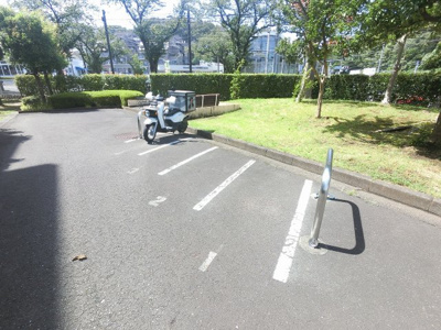 【その他共用部分】 | 霧が丘グリーンタウン第４－１街区１号棟 | バイク置場です。