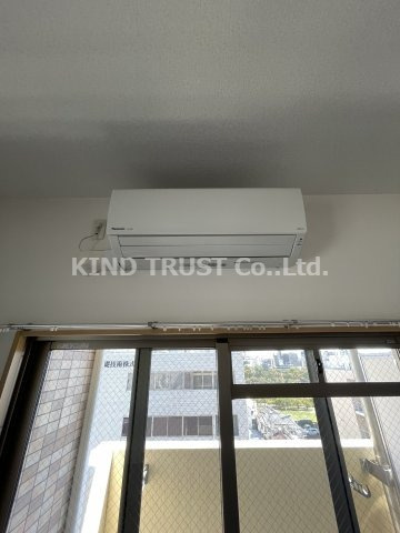 ビガーポリス109天満1丁目の内装|明るい室内です