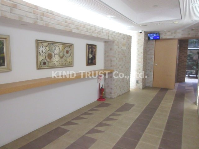 ビガーポリス109天満1丁目のロビー|ゆとりのあるロビーです