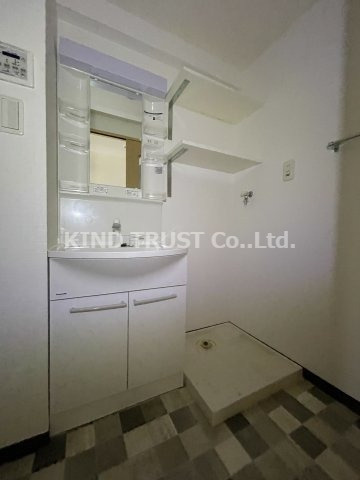 ビガーポリス109天満1丁目の洗面所|脱衣スペースもあります