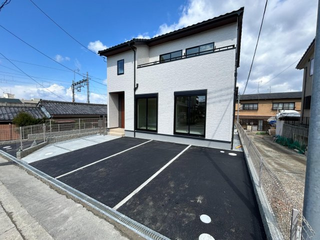 ＪＲ奈良線「ＪＲ藤森」駅徒歩１０分♪全室南向きの４ＬＤＫ♪リーブルガーデン伏見区深草大亀谷西久宝寺町の外観|外観