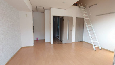 【居間・リビング】 | マーメゾンK | 10帖