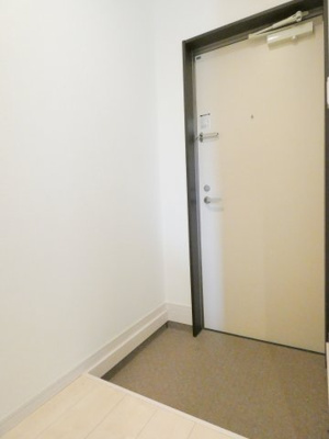 【玄関】 | Grandtic　麦野　Park　Side(グランティックムギノパークサイド) | 同シリーズの別物件の写真です。現状優先