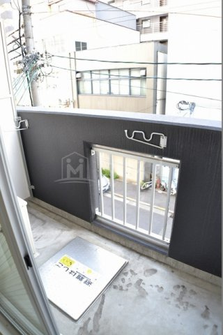 ブリリアントコート農人橋のバルコニー