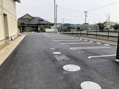 【駐車場】 | トスカーナガーデン　B棟